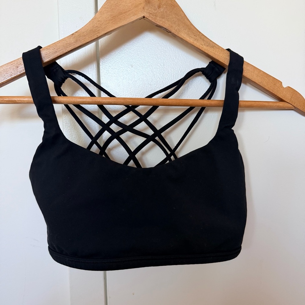 Lululemon Free to Be Bra - Wild 
Light Support sz 6